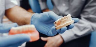 ฟันปลอมหลวม อันตราย ฟันปลอมหลวม