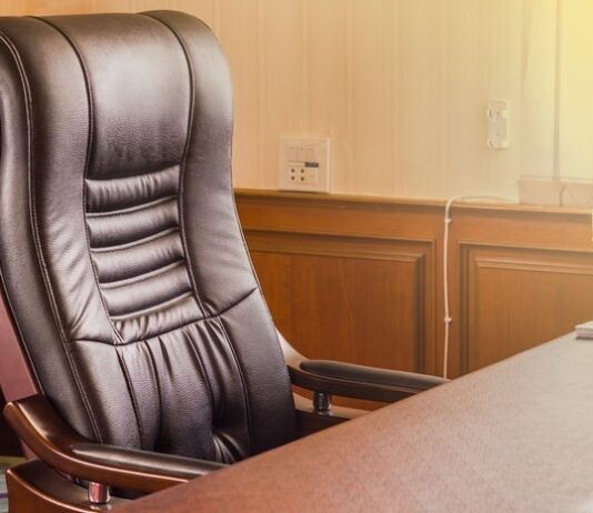 จัดเต็ม! เก้าอี้ผู้บริหาร ยี่ห้อไหนดี นั่งสบาย ราศีจับ เก้าอี้ผู้บริหาร