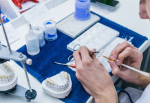 ทำความเข้าใจกับ “ ฟันปลอม ”