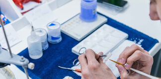 ทำความเข้าใจกับ “ ฟันปลอม ”