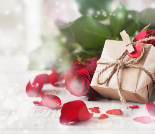 ดอกไม้วาเลนไทน์ 2023 : วิธีที่ดีที่สุดในการแสดงความรักของคุณ ดอกไม้วาเลนไทน์