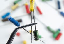 ทันตกรรมเฉพาะทาง: ความสำคัญของการรักษารากฟันด้วยเทคนิค endodontics Photo endodontics