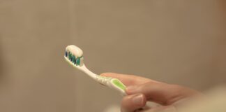 ยาสีฟัน Amway: สุขภาพชั้นเยี่ยมแบบไม่มีพิษ Photo toothpaste
