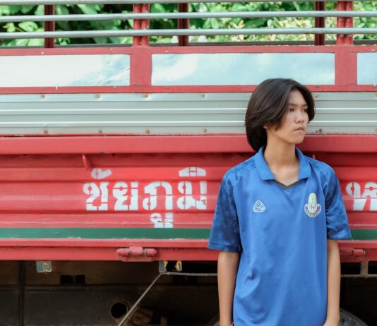 เรียน ว่า ย น้ำ ทารก: การเลี้ยงลูกให้อยู่ในสภาพแวดล้อมที่เหมาะสม Photo น้ำทารก