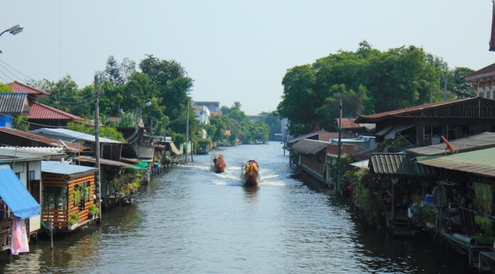 เรียน ว่า ย น้ำ 5 ขวบ: การป้องกันอันตรายในน้ำ Photo ว่า ย น้ำ 5 ขวบ