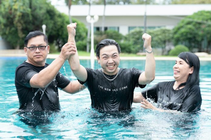 Photo All on 4 dental implants Thailand benefits